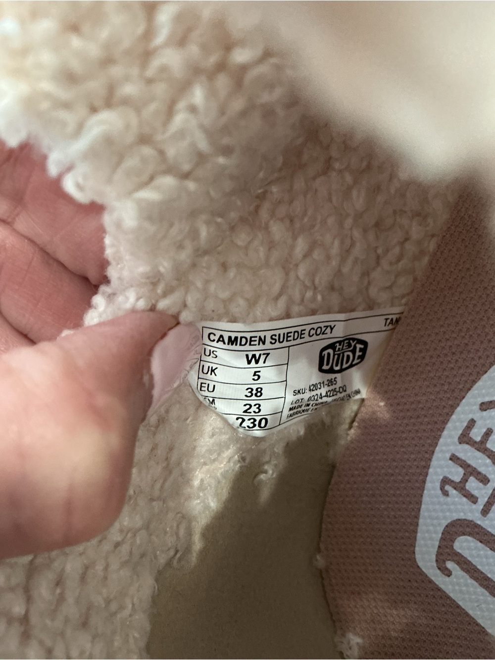 HEY DUDE Camden Suede Cozy Women’s Boots Tan Size 7 - Picture 5 of 10